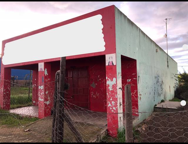 140M² BUILDING FOR SALE IN OUDEKRAAL